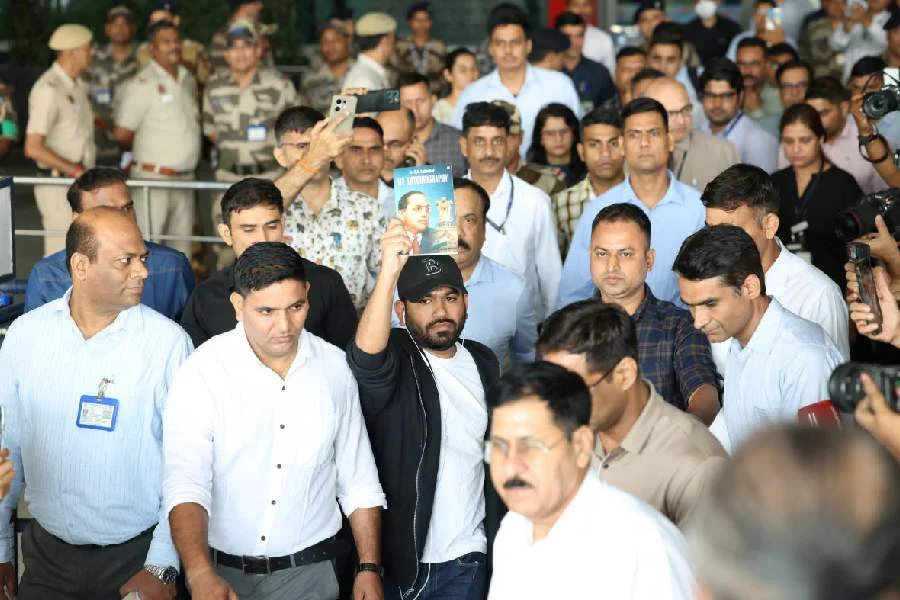 Cockroach Janta Party Protest in Delhi: Abhijeet Dipke Confirms Police Permission for Jantar Mantar Demonstration