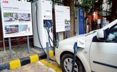 Delhi EV Policy 2026 Approved: Electric Cars Under ₹30 Lakh Get 100% Road Tax and Registration Fee Waiver