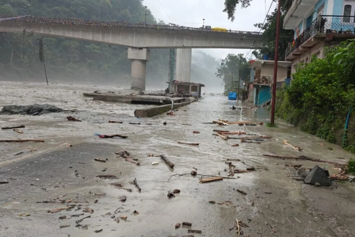 Nepal Flash Floods: 32-Member Kolkata Group Among West Bengal Tourists Missing
