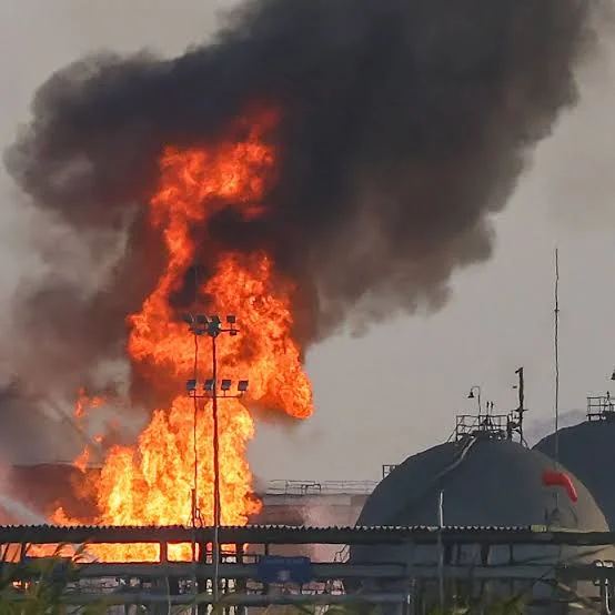 Houthis Claim Attack on Saudi Aramco Facilities as Explosions Shake Riyadh