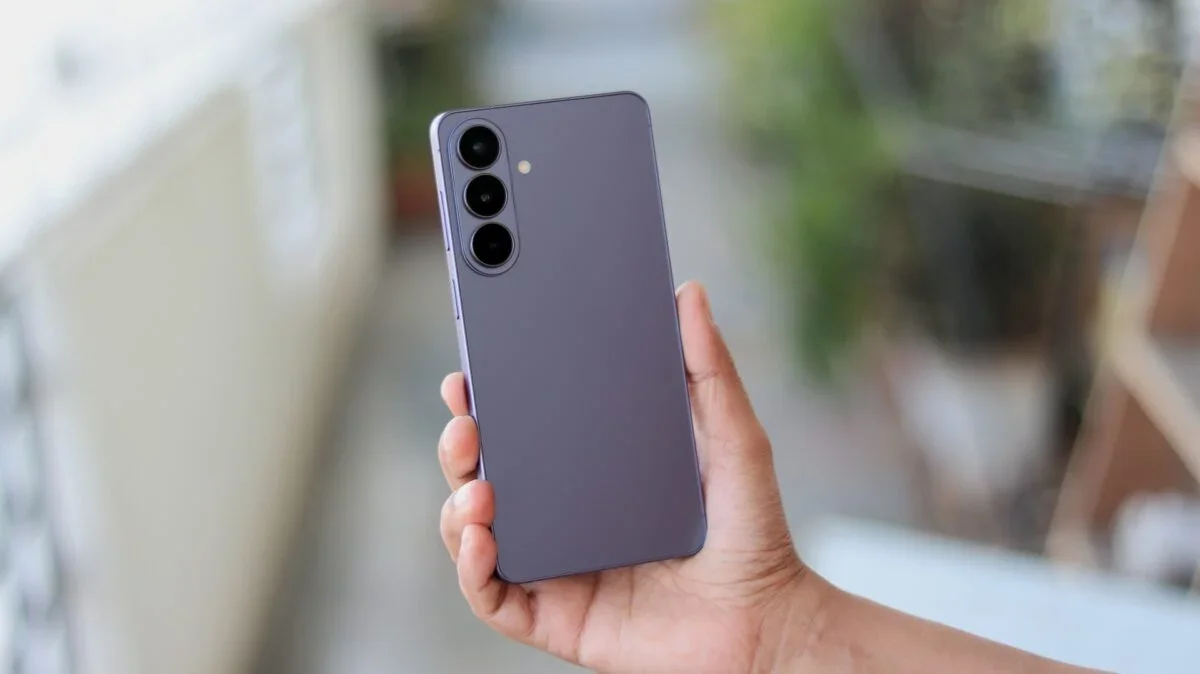 Samsung Galaxy S27+ May Lose UWB Connectivity, According to New Leak
