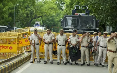 Delhi Metro Shuts 11 Stations Ahead of Jantar Mantar Protest Against CEC Gyanesh Kumar